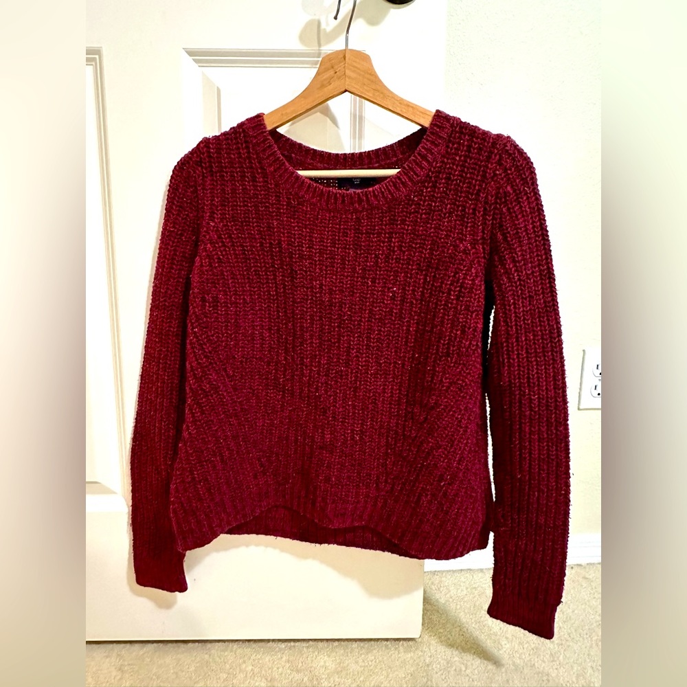 Gap red sweater, M